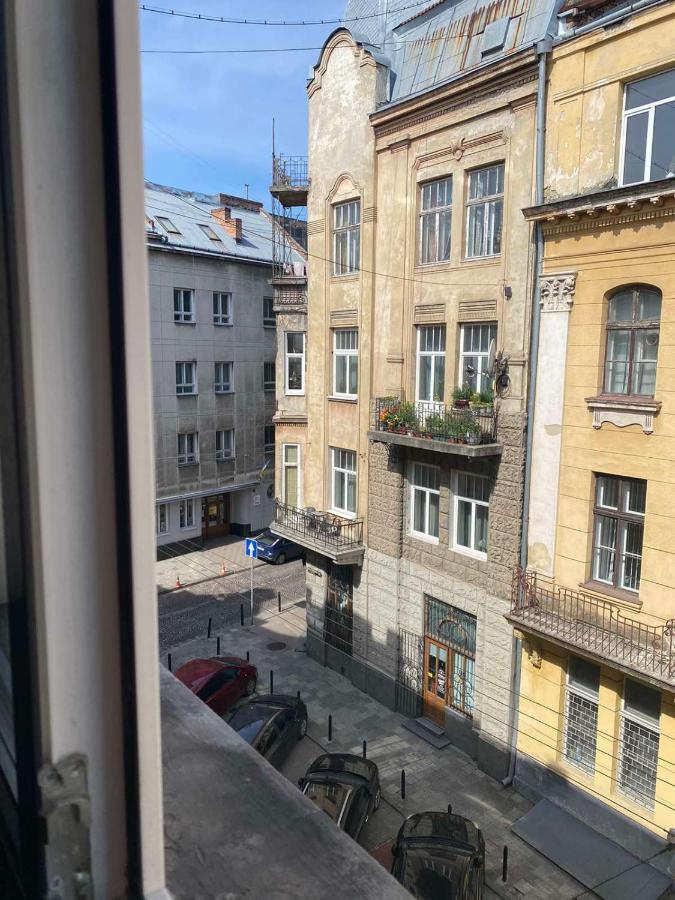 Lvivapart вул ковжуна 2 кім ізол і кух студія центр Apartment