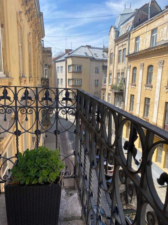 Lvivapart вул ковжуна 2 кім ізол і кух студія центр Apartment *