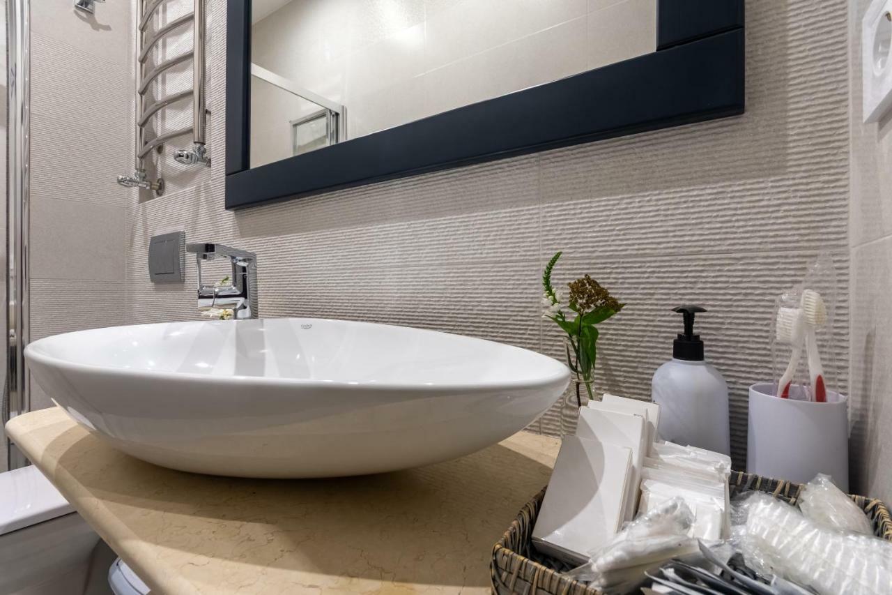 Lvivapart вул ковжуна 2 кім ізол і кух студія центр Apartment Lviv