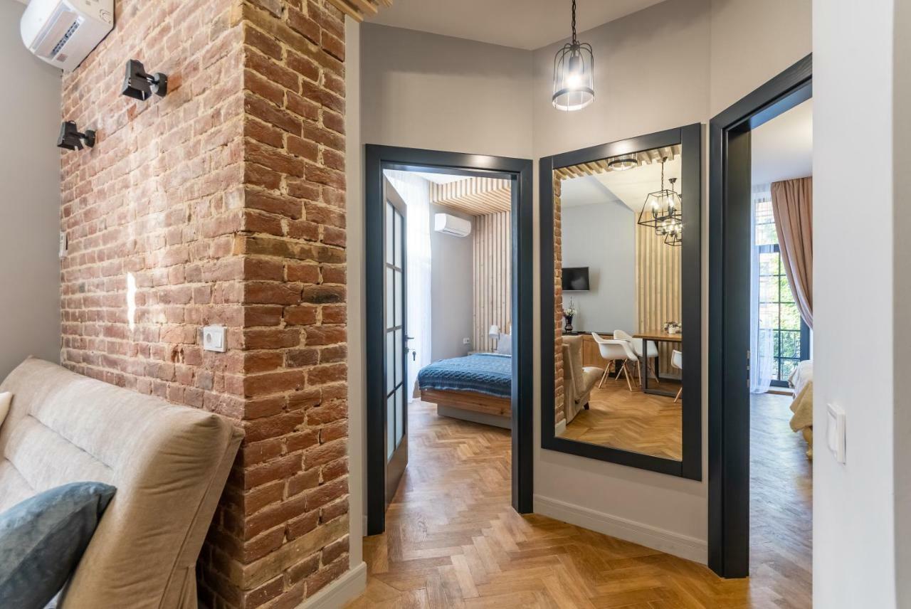 Lvivapart вул ковжуна 2 кім ізол і кух студія центр Apartment Lviv