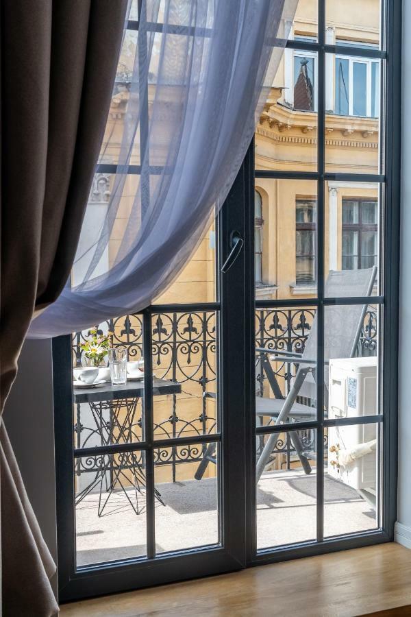 Lvivapart вул ковжуна 2 кім ізол і кух студія центр Apartment